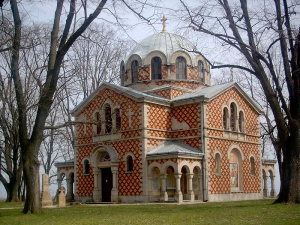 Церковь пресв. Троицы. Алексинац, Сербия