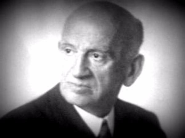 Толстой граф Лев Львович