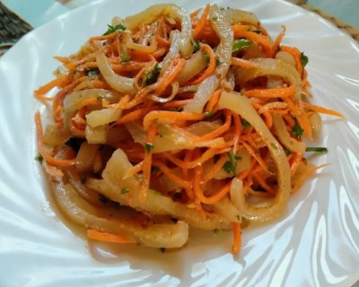 БАНЬ МАЛА ЧЖУПИСЫ -  Салат из свиной кожицы острый